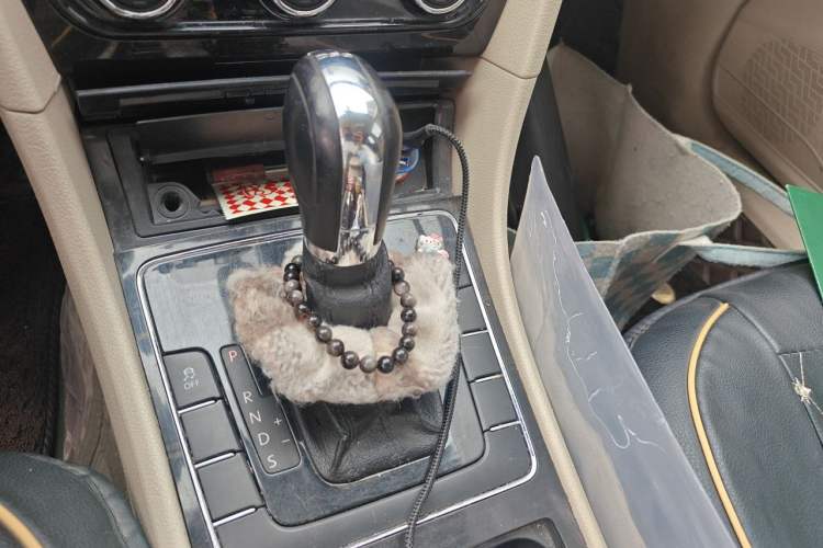Used Volkswagen Passat 2011 1.8 TSI DSG Prestige Edition Gear Lever