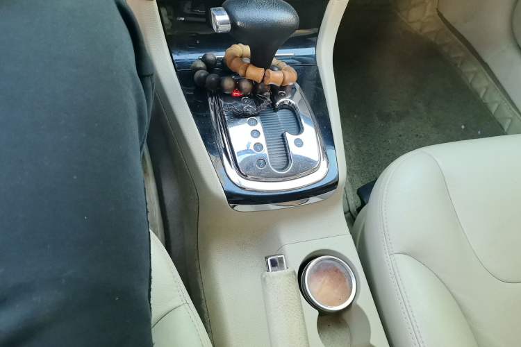Used Volkswagen Passat 2011 1.8 TSI DSG Prestige Edition Gear Lever