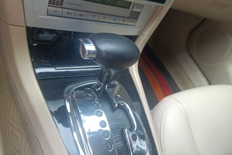Used Volkswagen Passat 2011 1.8T Automatic Luxury Model Gear Lever