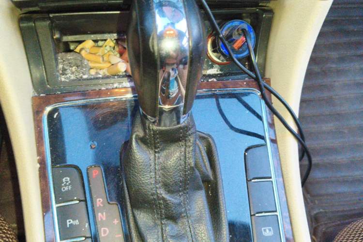 Used Volkswagen Passat 2011 1.8TSI DSG Prestige Edition Gear Lever