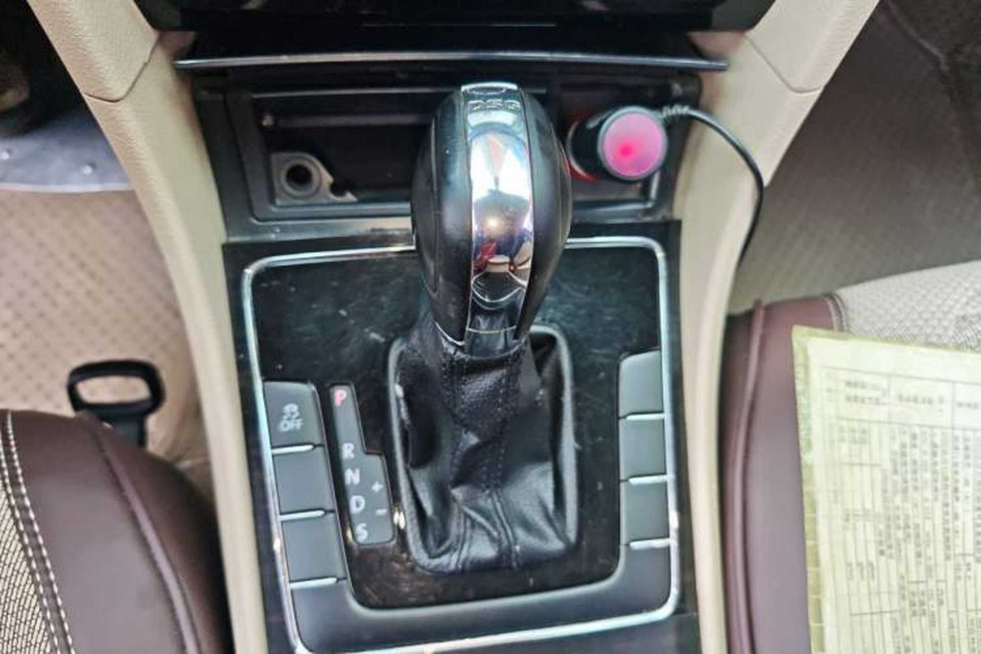 Used Volkswagen Passat 2011 1.4 TSI DSG Prestige Edition Gear Lever