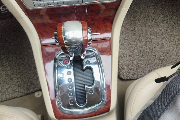 Used Volkswagen Passat 2011 1.8T Automatic Luxury Model Gear Lever
