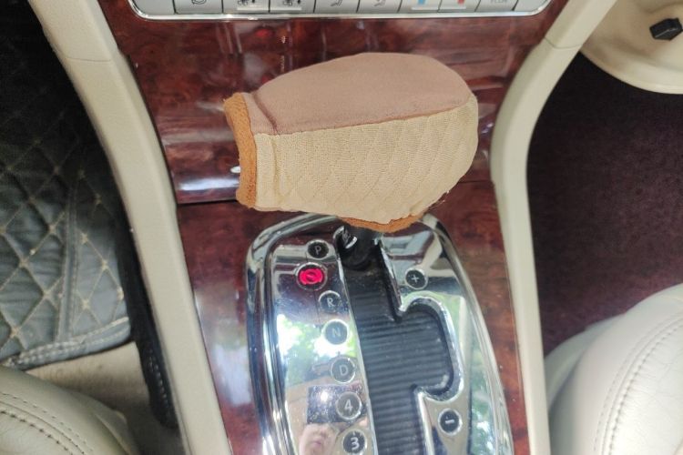 Used Volkswagen Passat 2011 1.8T Automatic Luxury Model Gear Lever