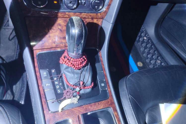 Used Volkswagen Passat 2011 1.8TSI DSG Prestige Edition Gear Lever