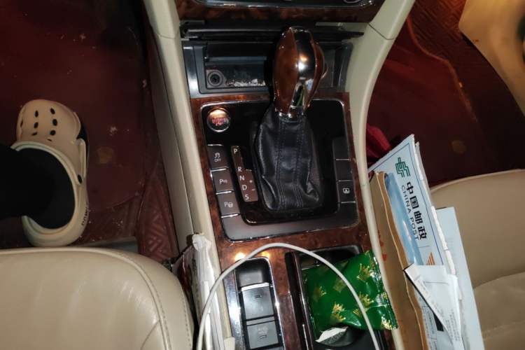 Used Volkswagen Passat 2011 1.8TSI DSG Prestige Edition Gear Lever