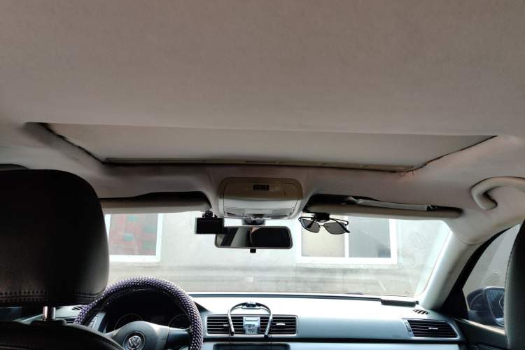Used Volkswagen Passat 2011 1.4 TSI Manual Luxury Edition Headliner