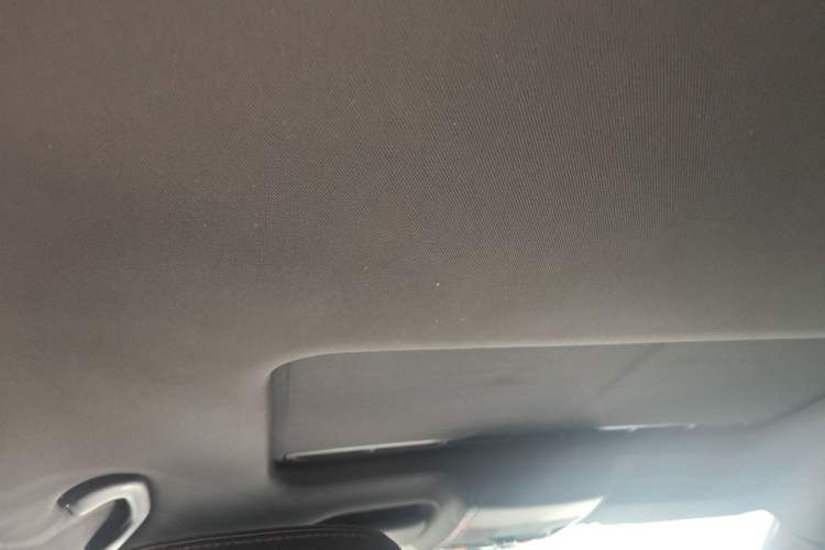 Used Volkswagen Passat 2011 3.0L V6 DSG Flagship Edition Headliner