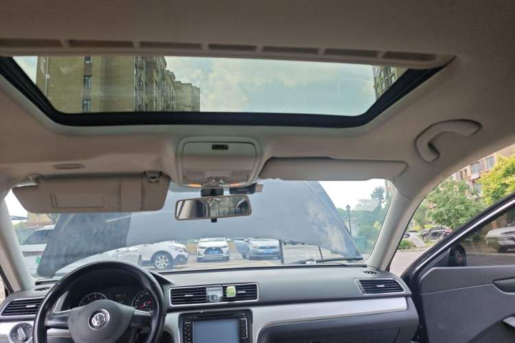Used Volkswagen Passat 2011 1.8TSI Automatic Prestige Edition Headliner