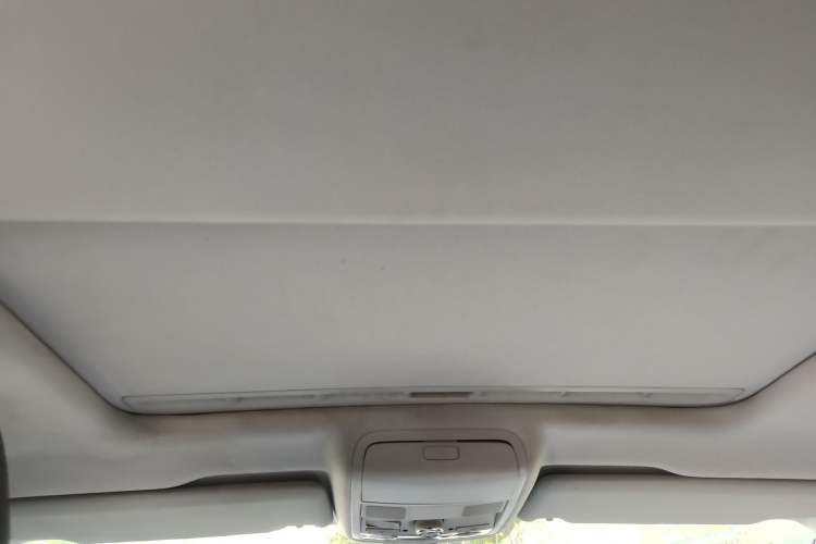 Used Volkswagen Passat 2011 1.8TSI Automatic Prestige Edition Headliner