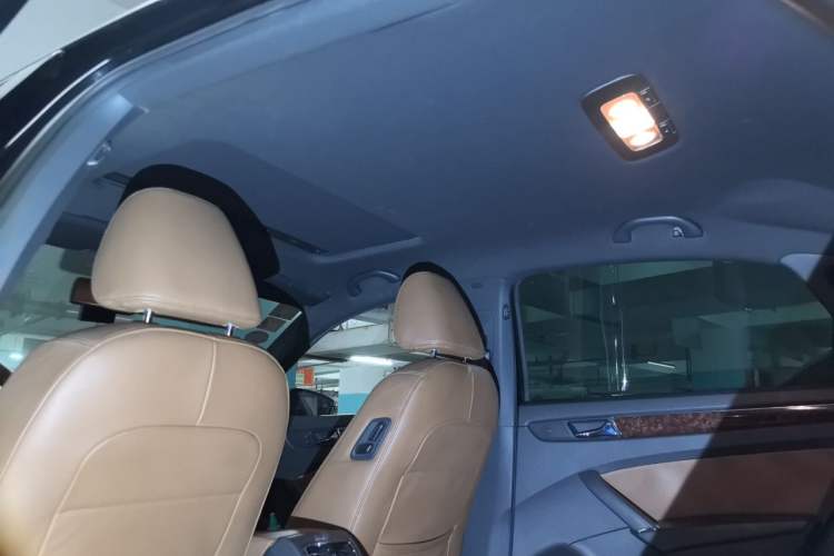 Used Volkswagen Passat 2011 3.0L V6 DSG Flagship Edition Headliner