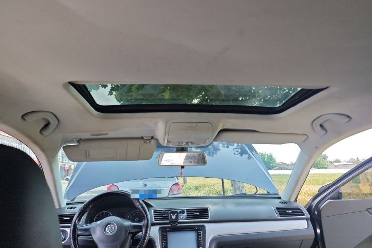 Used Volkswagen Passat 2011 1.4 TSI Manual Luxury Edition Headliner