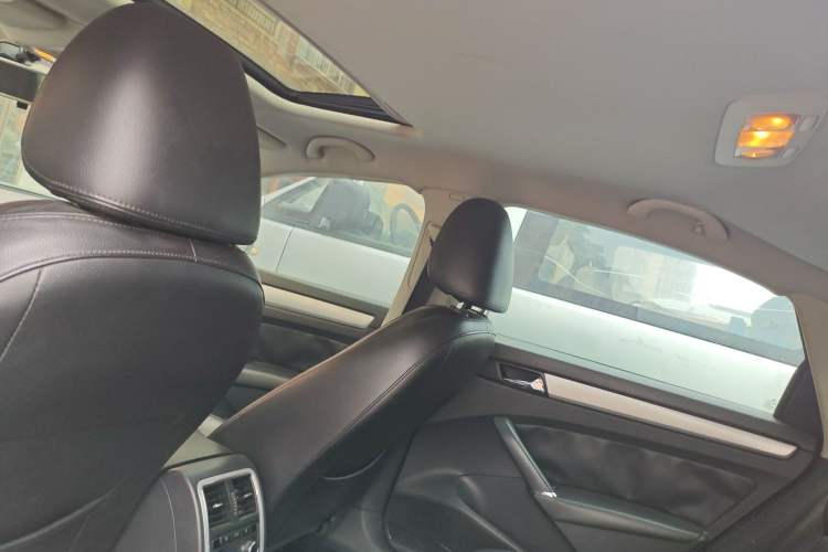 Used Volkswagen Passat 2011 1.8TSI Automatic Prestige Edition Headliner