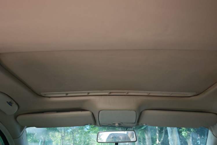 Used Volkswagen Passat 2011 1.8T Automatic Luxury Model Headliner