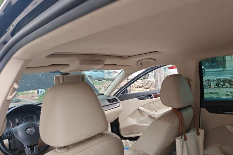 Used Volkswagen Passat 2011 2.0 TSI DSG Premium Edition Headliner
