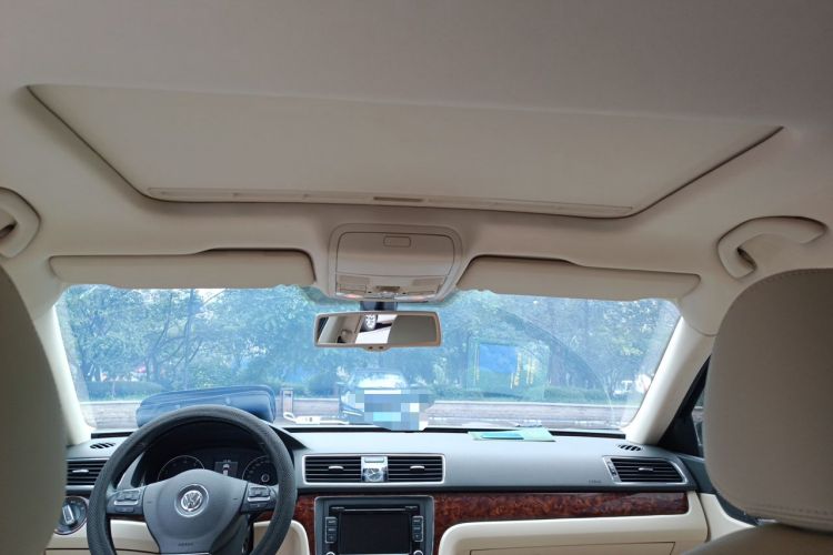 Used Volkswagen Passat 2011 1.8TSI DSG Prestige Edition Headliner