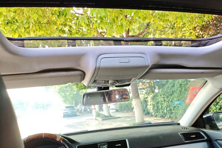 Used Volkswagen Passat 2011 1.8TSI Automatic Prestige Edition Headliner