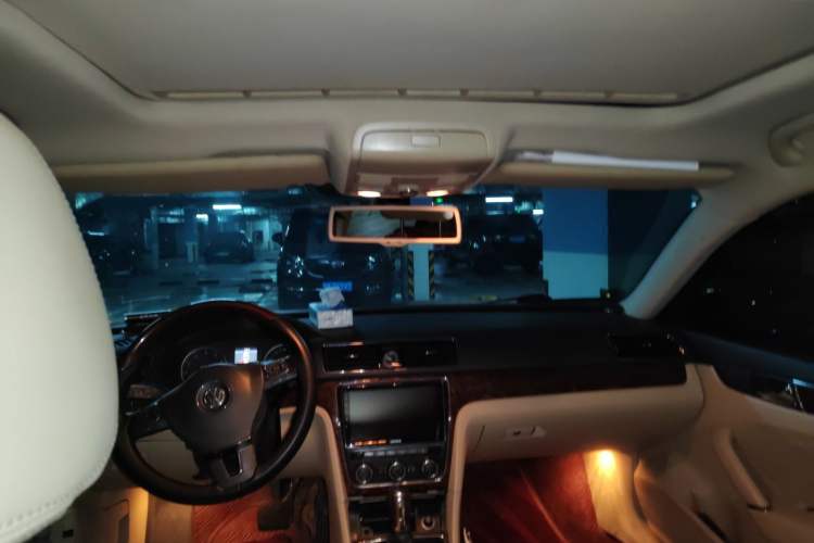 Used Volkswagen Passat 2011 1.8TSI DSG Prestige Edition Headliner