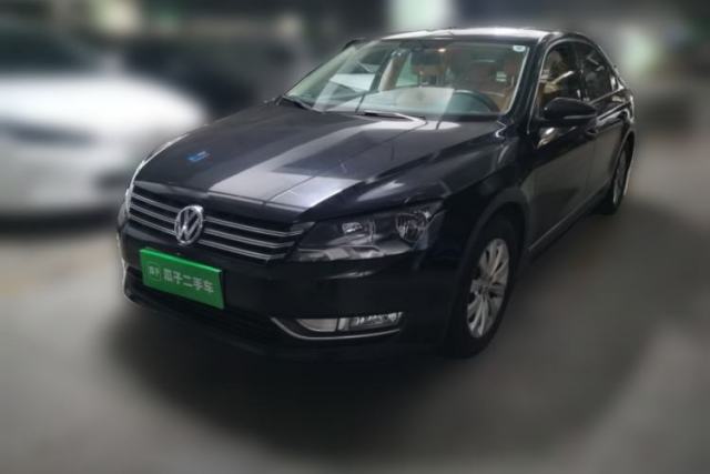 Ojetý Volkswagen Passat 2011 1.4 TSI DSG Prestige Edition