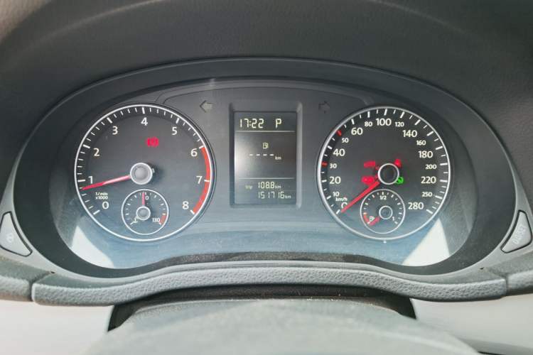 Used Volkswagen Passat 2011 1.8TSI Automatic Prestige Edition Instrument Cluster