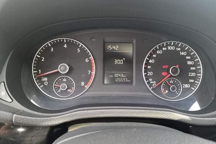 Used Volkswagen Passat 2011 1.4 TSI Manual Luxury Edition Instrument Cluster