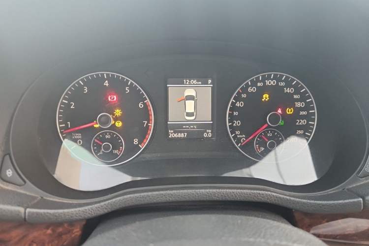 Used Volkswagen Passat 2011 2.0 TSI DSG Ultimate Edition Instrument Cluster