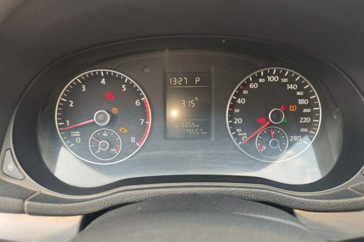 Used Volkswagen Passat 2011 1.8TSI Automatic Prestige Edition Instrument Cluster