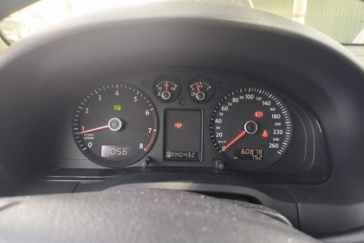 Used Volkswagen Passat 2011 1.8T Automatic Luxury Model Instrument Cluster