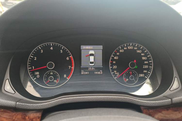 Used Volkswagen Passat 2011 1.8TSI DSG Prestige Edition Instrument Cluster