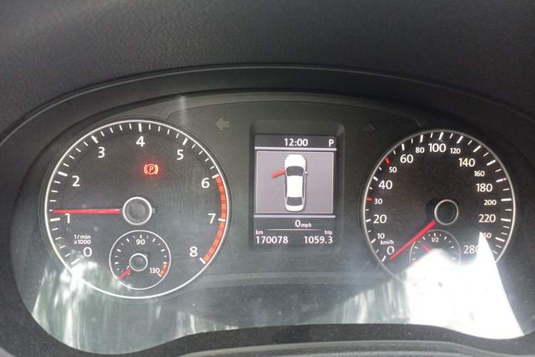 Used Volkswagen Passat 2011 1.8TSI DSG Prestige Edition Instrument Cluster