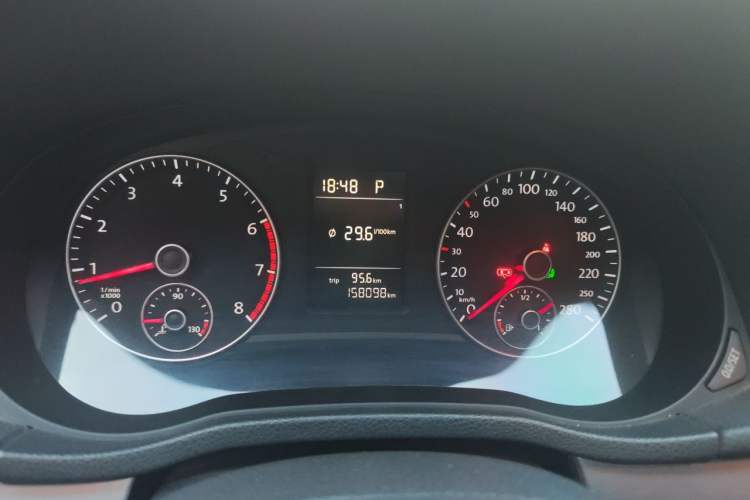 Used Volkswagen Passat 2011 1.8TSI Automatic Prestige Edition Instrument Cluster