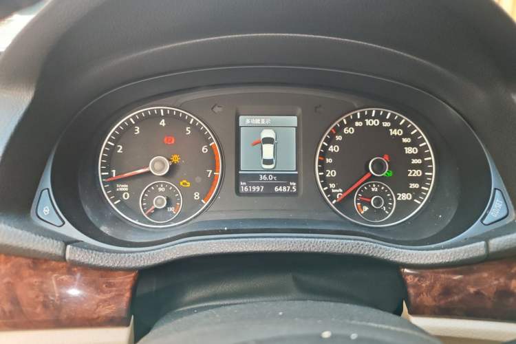 Used Volkswagen Passat 2011 1.8TSI DSG Prestige Edition Instrument Cluster
