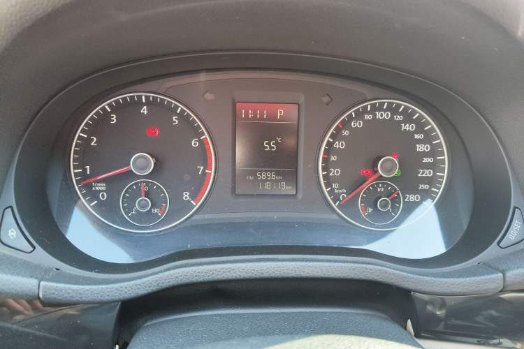 Used Volkswagen Passat 2011 1.4 TSI DSG Prestige Edition Instrument Cluster