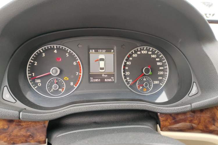 Used Volkswagen Passat 2011 2.0 TSI DSG Ultimate Edition Instrument Cluster