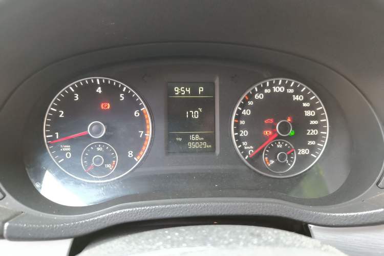 Used Volkswagen Passat 2011 1.8TSI Automatic Prestige Edition Instrument Cluster
