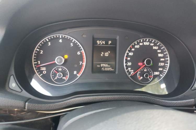 Used Volkswagen Passat 2011 1.8TSI Automatic Prestige Edition Instrument Cluster