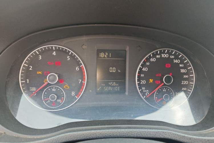 Used Volkswagen Passat 2011 1.4 TSI Manual Luxury Edition Instrument Cluster