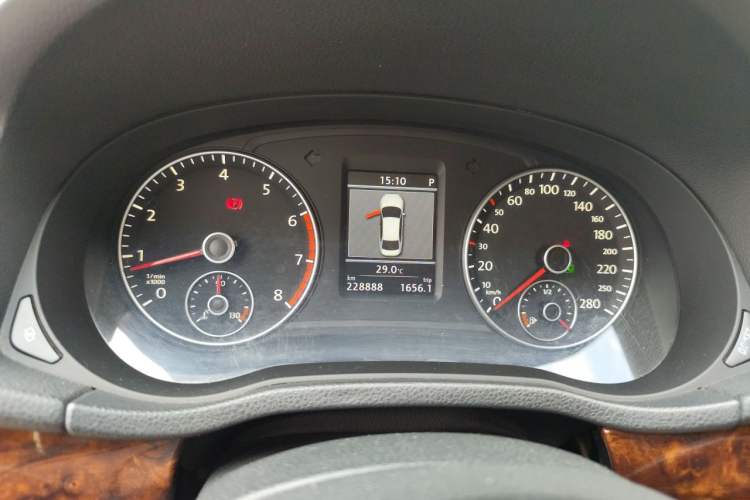 Used Volkswagen Passat 2011 2.0 TSI DSG Premium Edition Instrument Cluster
