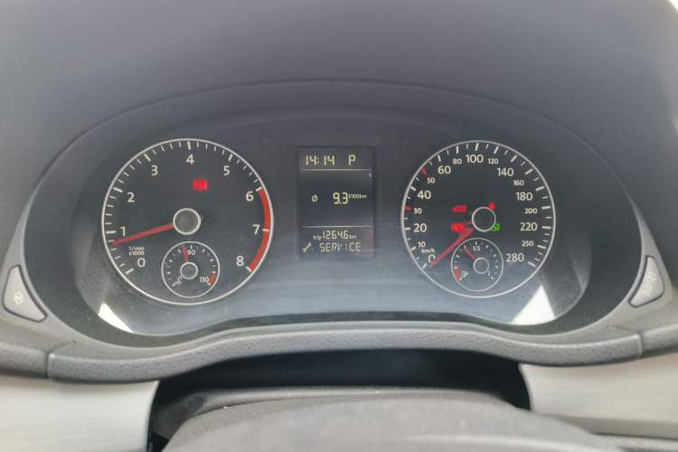 Used Volkswagen Passat 2011 1.8TSI Automatic Prestige Edition Instrument Cluster