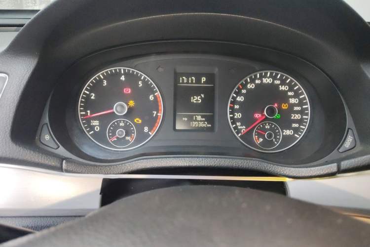 Used Volkswagen Passat 2011 1.8 TSI DSG Prestige Edition Instrument Cluster