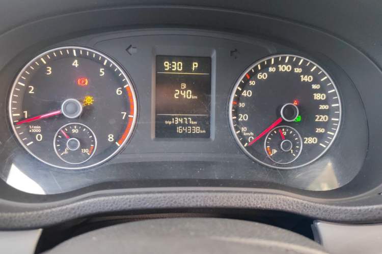 Used Volkswagen Passat 2011 1.8 TSI DSG Prestige Edition Instrument Cluster