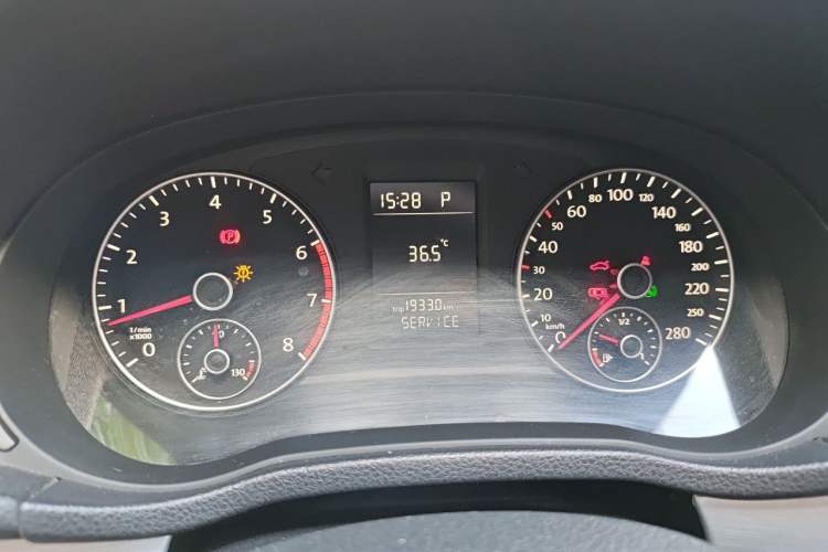 Used Volkswagen Passat 2011 1.8 TSI DSG Prestige Edition Instrument Cluster