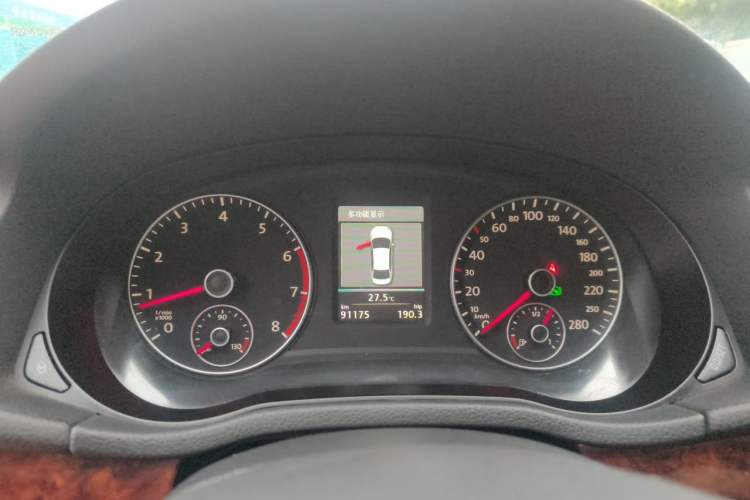 Used Volkswagen Passat 2011 1.8TSI DSG Prestige Edition Instrument Cluster
