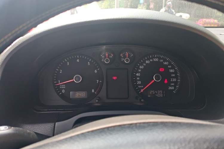 Used Volkswagen Passat  Instrument Cluster