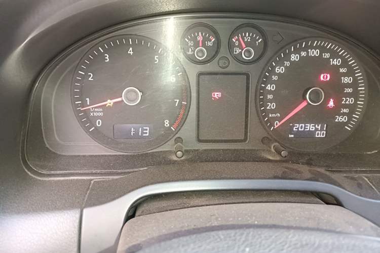 Used Volkswagen Passat 2011 1.8T Manual Luxury Model Instrument Cluster