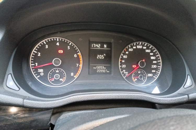 Used Volkswagen Passat 2011 1.8 TSI DSG Prestige Edition Instrument Cluster
