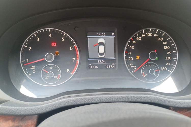 Used Volkswagen Passat 2011 1.8TSI DSG Prestige Edition Instrument Cluster