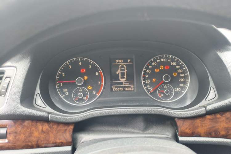 Used Volkswagen Passat 2011 1.8 TSI DSG Prestige Edition Instrument Cluster