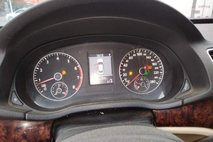 Used Volkswagen Passat 2011 1.8TSI DSG Prestige Edition Instrument Cluster