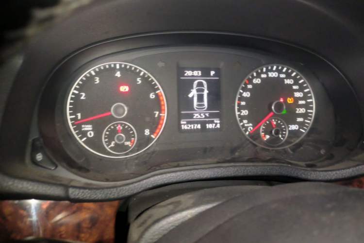 Used Volkswagen Passat 2011 2.0 TSI DSG Premium Edition Instrument Cluster