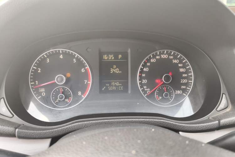 Used Volkswagen Passat 2011 1.8TSI Automatic Prestige Edition Instrument Cluster